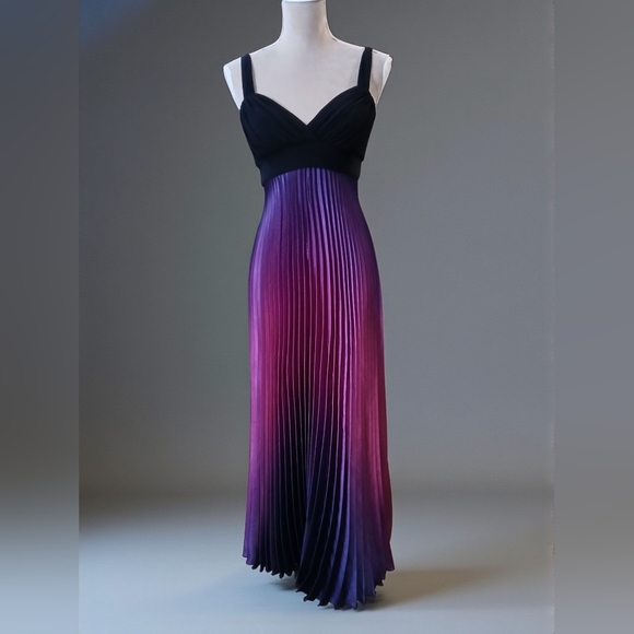 Vtg 92k Betsy & Adam Babydoll Empire Waist Irridescent Pleated Maxi Dress  2P - mordernwear.com